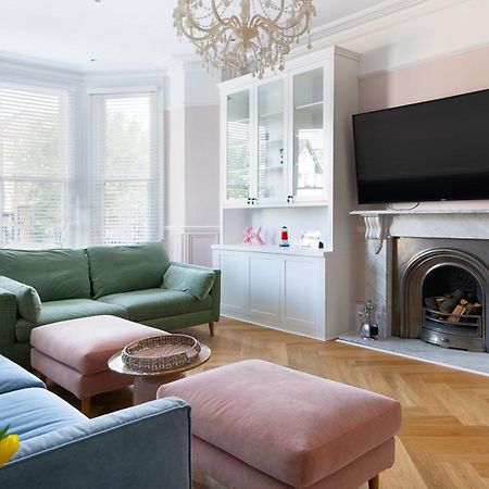 Dream House London With Gym, Cinema And Housekeeper Villa Ealing Dış mekan fotoğraf