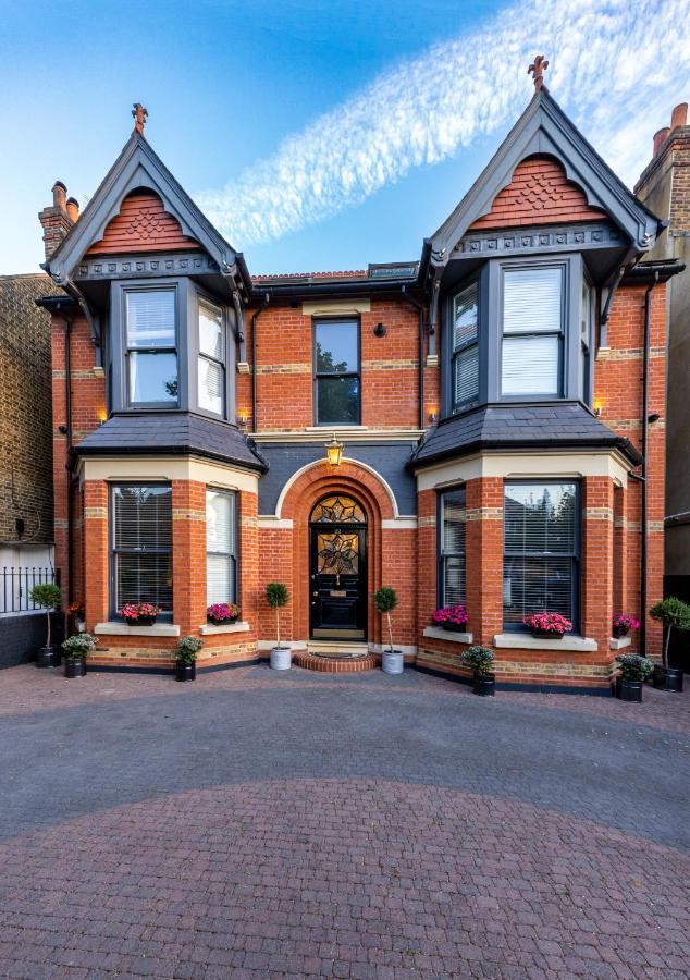 Dream House London With Gym, Cinema And Housekeeper Villa Ealing Dış mekan fotoğraf
